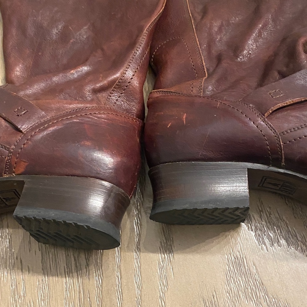 Frye Veronica Dark Brown Leather Boots Sz. 9.5 - Picture 15 of 17